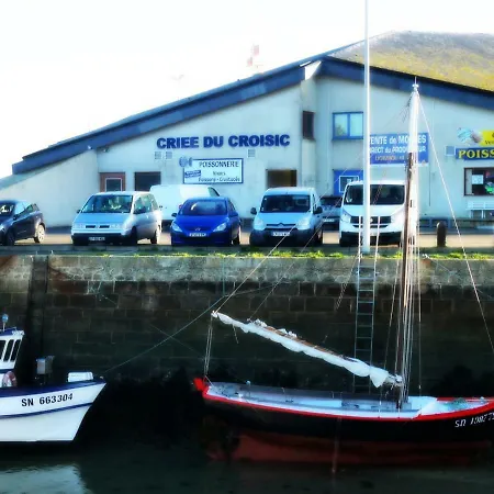 Hotel Roc'h Avel - Front De Mer, Vue Sur Et Jardin Ensoleille Sans Vis A Vis 3*