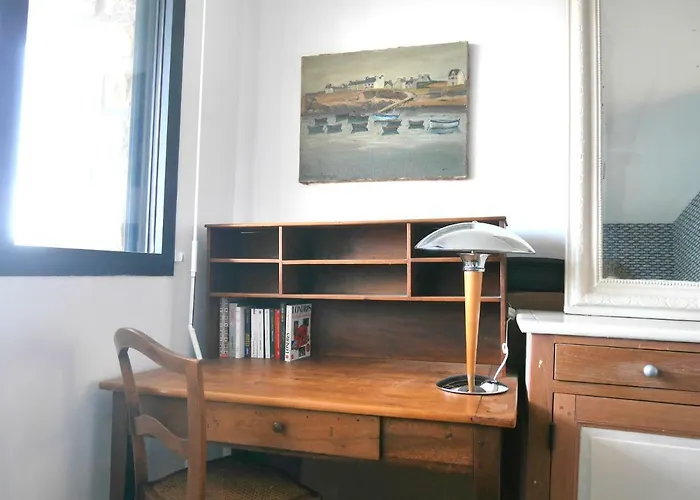 Hotel Roc'h Avel - Front De Mer, Vue Sur Et Jardin Ensoleillé Sans Vis à Vis 3*